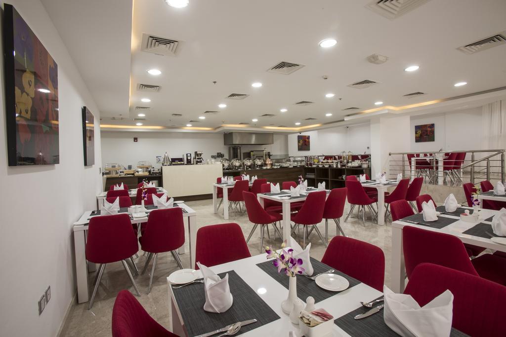 The Town Hotel Доха Екстер'єр фото